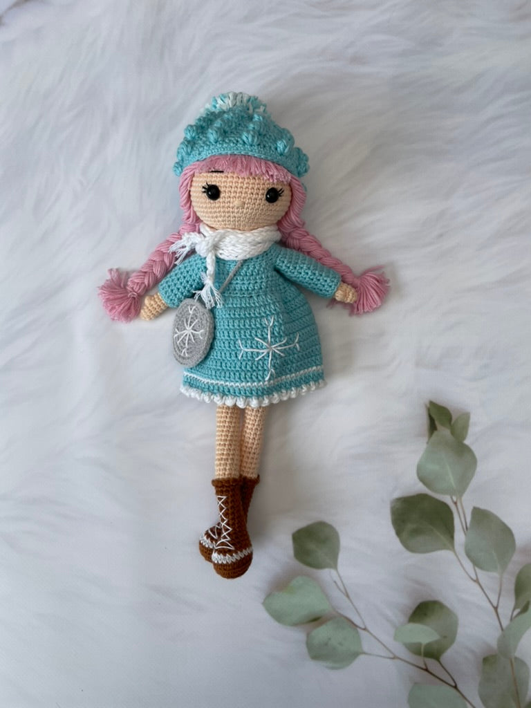 Amigurumi Puppe "Winter" | Handgehäkelt