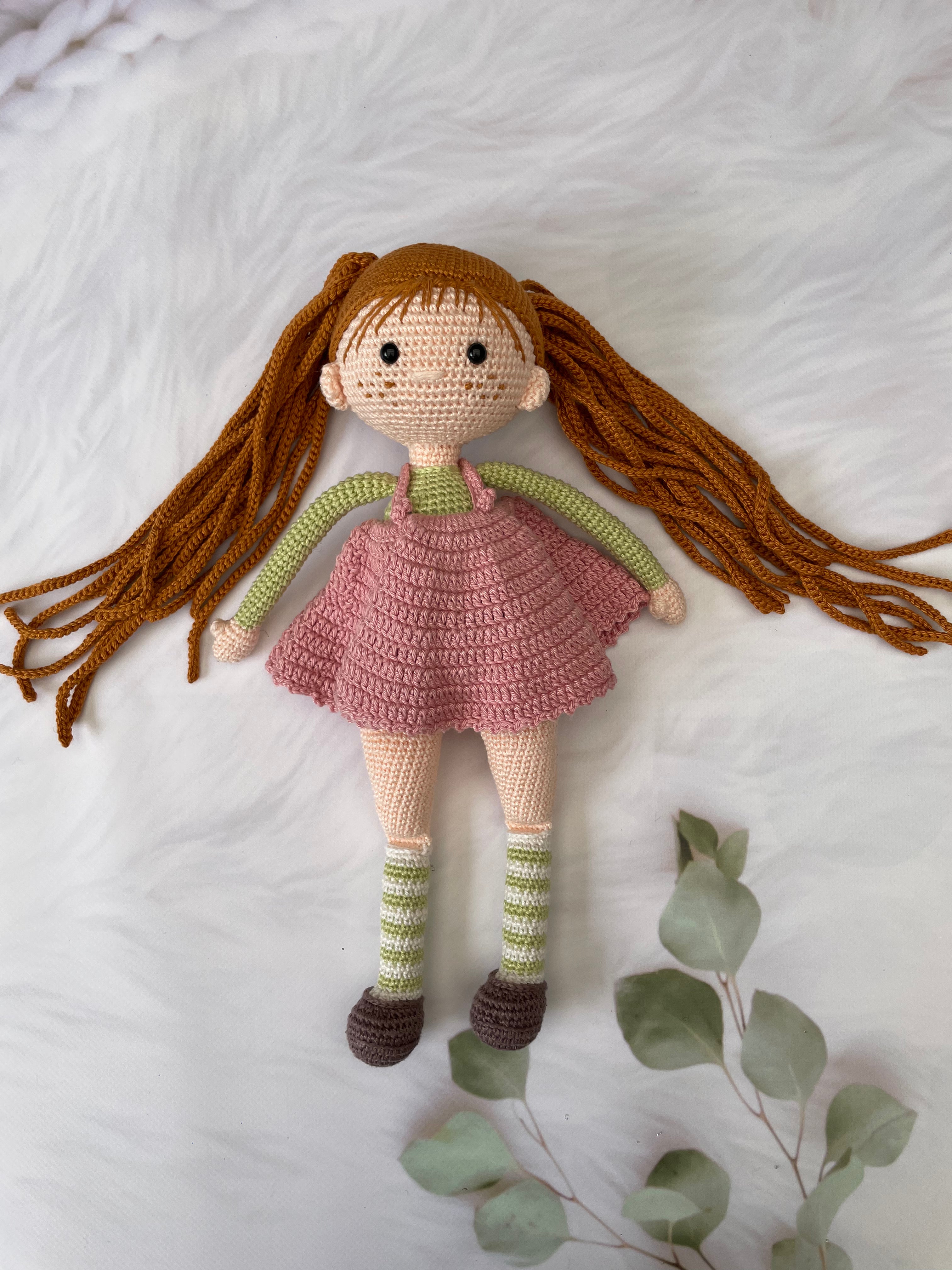 Amigurumi Puppe "Lilly" | Handgehäkelt