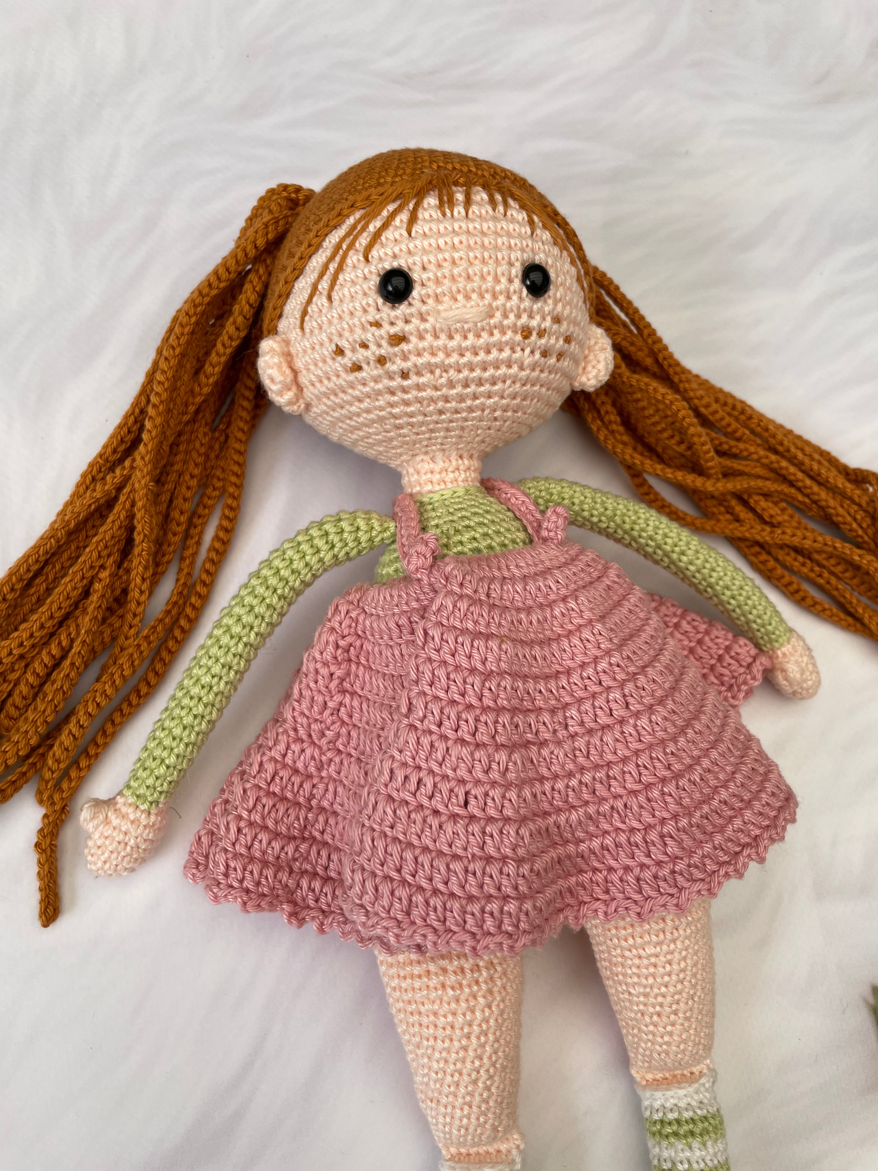 Amigurumi Puppe "Lilly" | Handgehäkelt