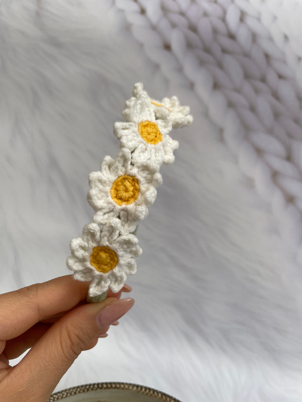 Haarreif mit Blume & Daisy | Handgehäkelt