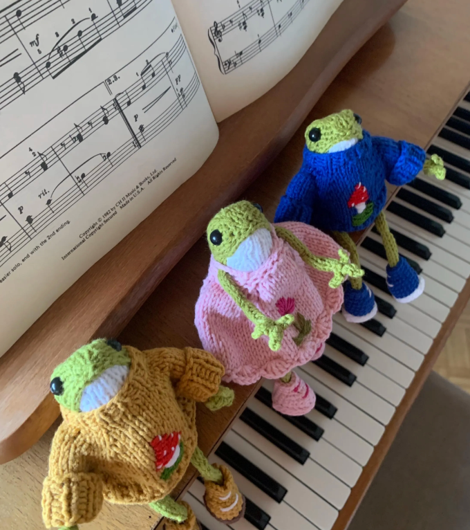 Amigurumi Frosch "Famous Frog" | Beweglich